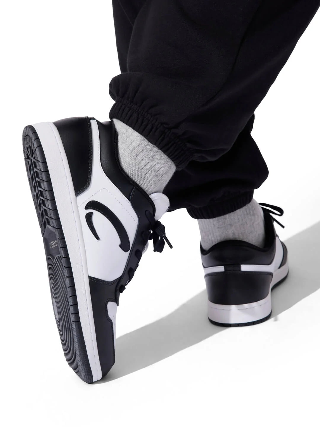 Ignite Dance Sneaker - Low Top